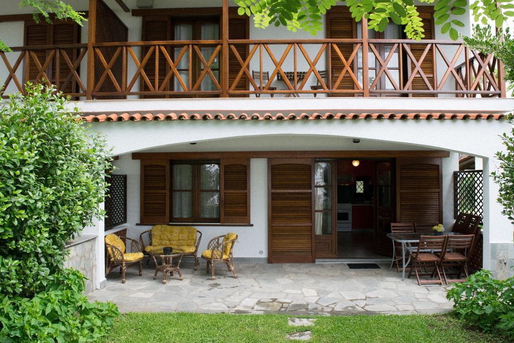 Mikiverna Houses By Miltiadis Kalyves Polygyrou Quarto foto